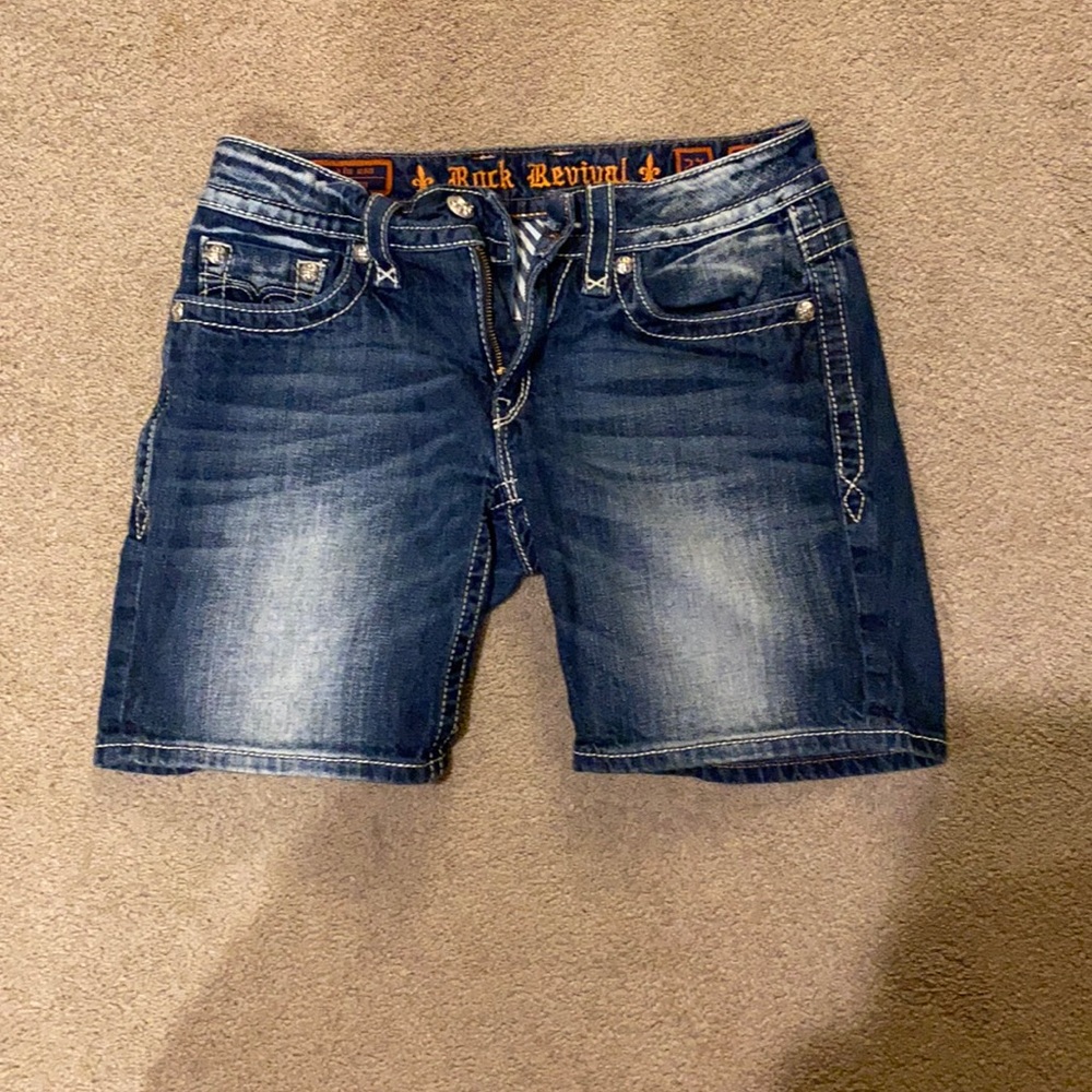 Rock revival shorts size 27